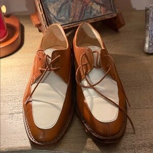 Classic Kenneth Cole Oxford Shoes